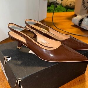 Express kitten heel